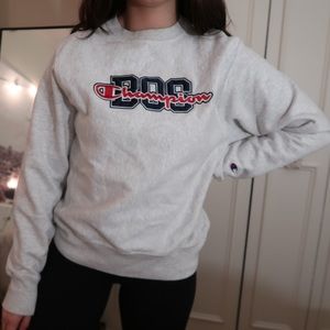 New without tage rare Boston Champion crew neck